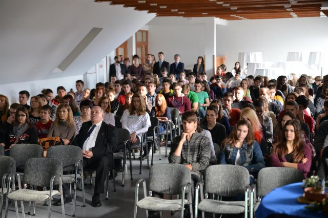 Laboravató 2014.12.18.